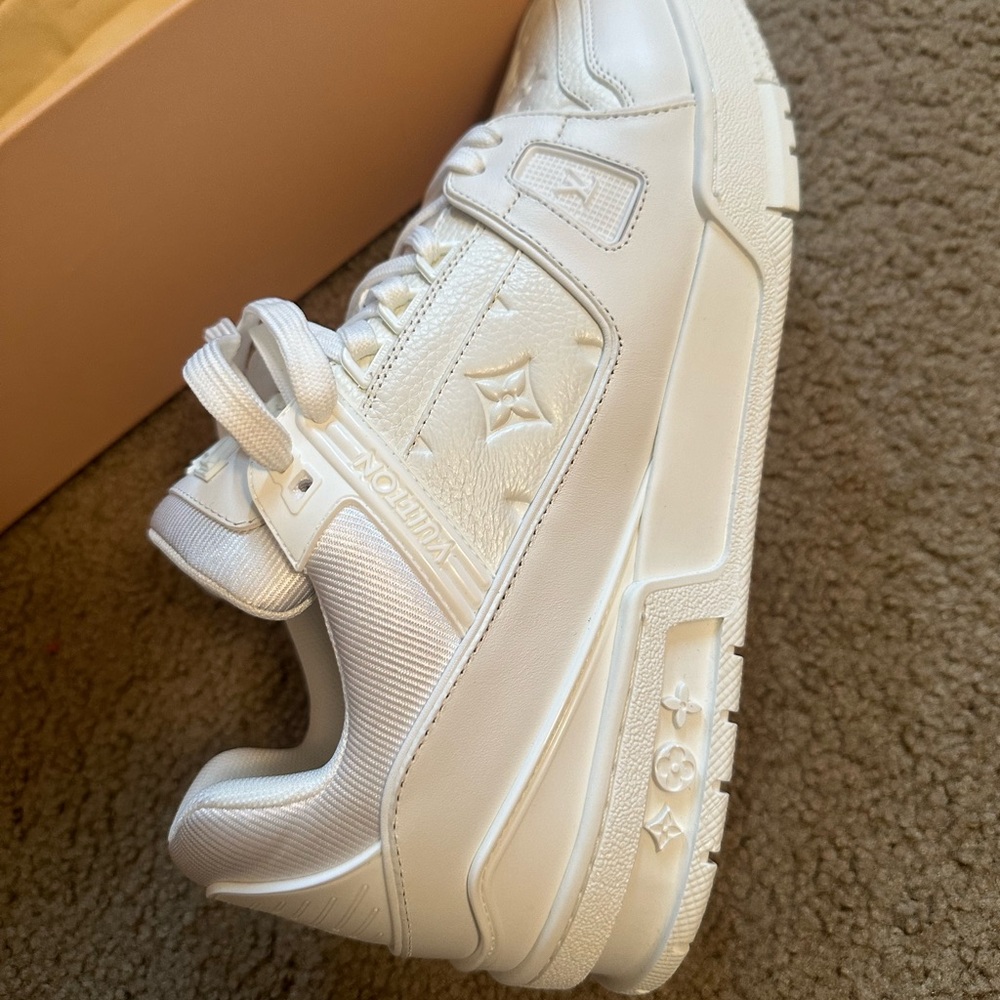 Louis Vuitton Trainers - Picture 5 of 7